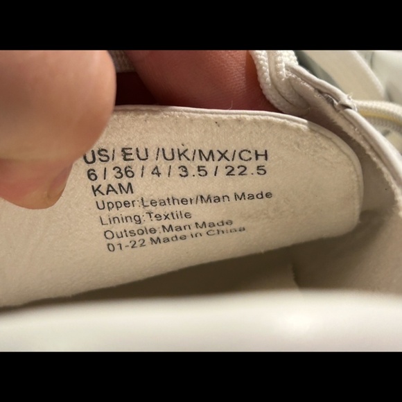 Kenneth Cole Leather Kam Sneakers White/Gold Womans 6 - Picture 11 of 16